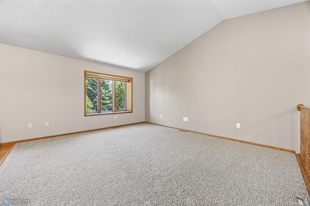2812 Wheatland Drive S, Fargo, ND 58103