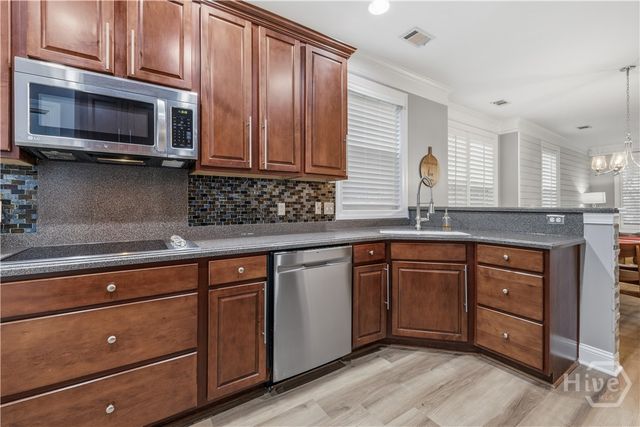 305 Lake View Drive, Pooler, GA 31322