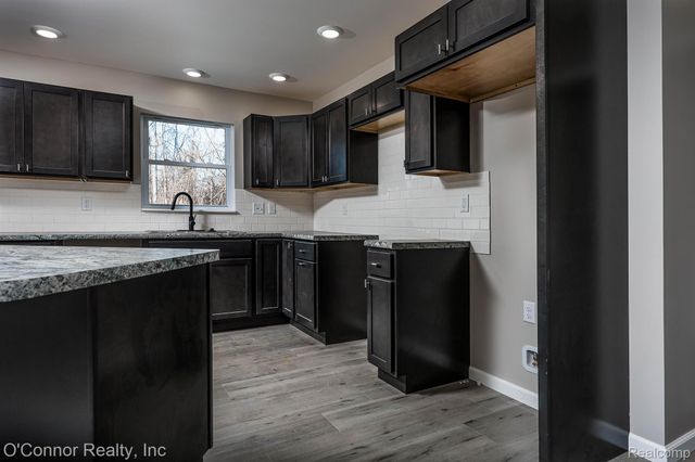 1047 39th Street, Port Huron Charter Township, MI 48060