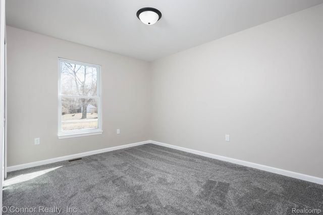 1047 39th Street, Port Huron Charter Township, MI 48060