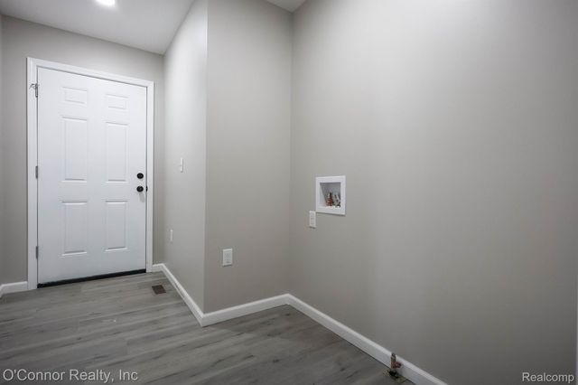 1047 39th Street, Port Huron Charter Township, MI 48060