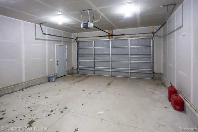 1047 39th Street, Port Huron Charter Township, MI 48060