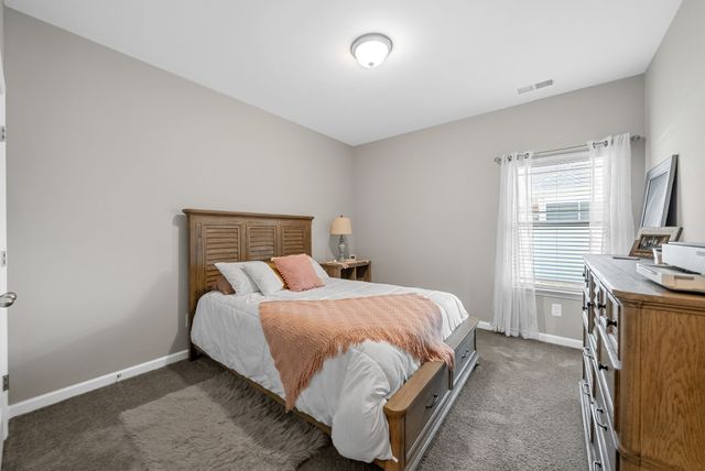 430 Clayton Ct, Pleasant View, TN 37146