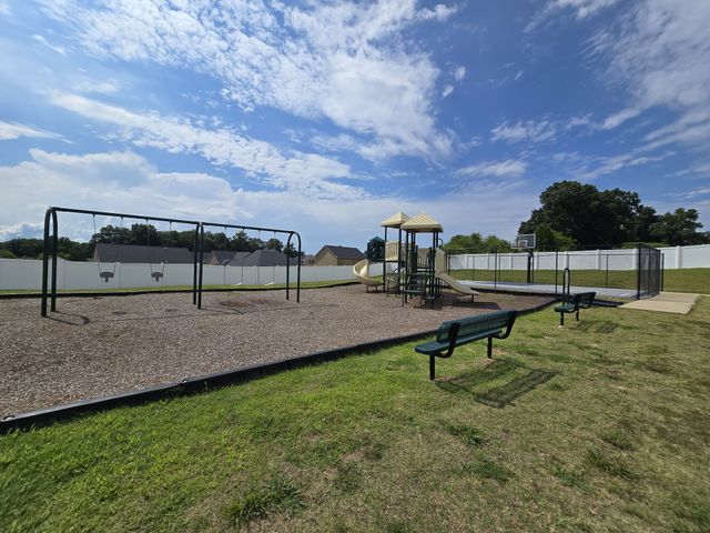 430 Clayton Ct, Pleasant View, TN 37146
