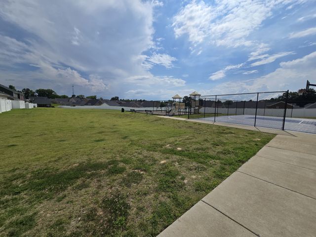 430 Clayton Ct, Pleasant View, TN 37146