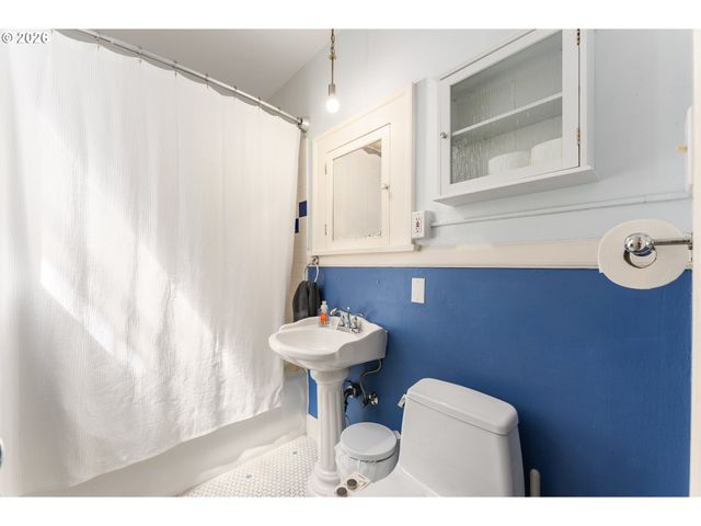 507 Nw 22nd Ave 301, Portland, OR 97210