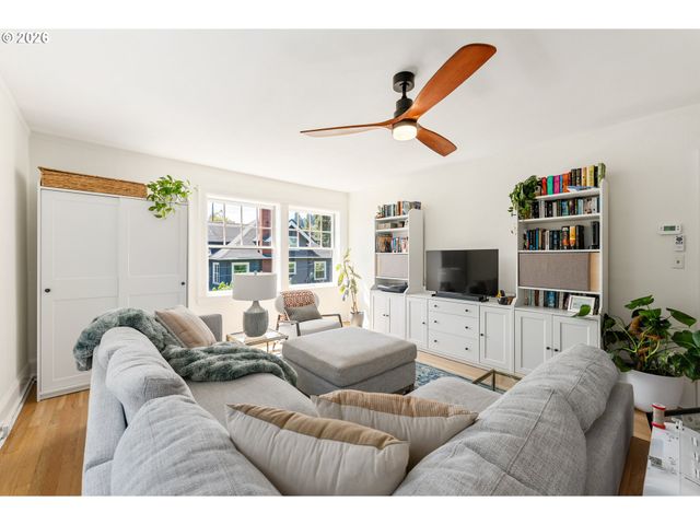 507 Nw 22nd Ave 301, Portland, OR 97210