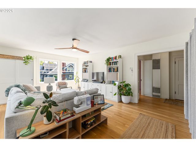 507 Nw 22nd Ave 301, Portland, OR 97210