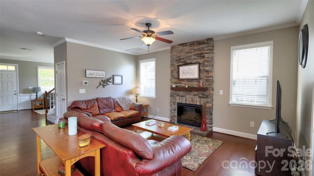 115 Runningdeer Drive, Mooresville, NC 28117