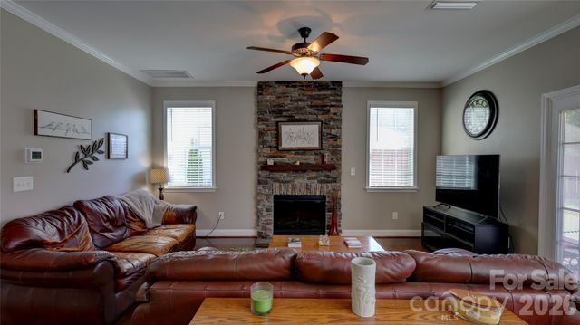 115 Runningdeer Drive, Mooresville, NC 28117