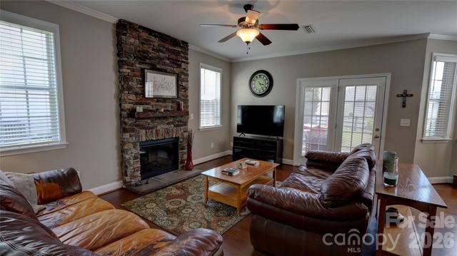 115 Runningdeer Drive, Mooresville, NC 28117
