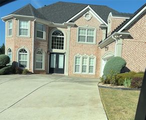 2513 Wyncreek Drive, Atlanta, GA 30331