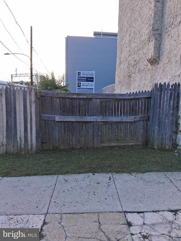 2244 N 10TH ST, Philadelphia, PA 19133