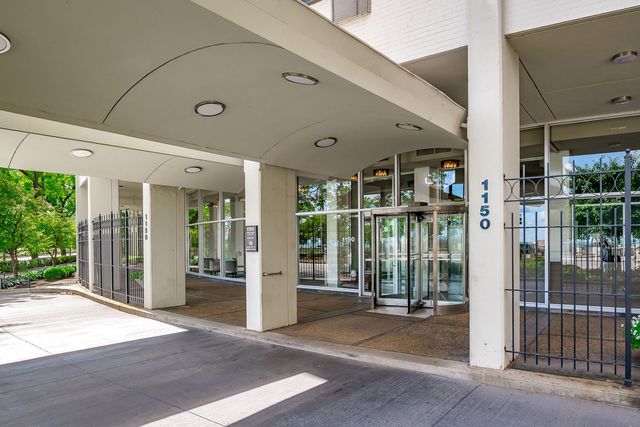 1150 N Lake Shore Drive 20E, Chicago, IL 60611