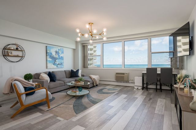 1150 N Lake Shore Drive 20E, Chicago, IL 60611