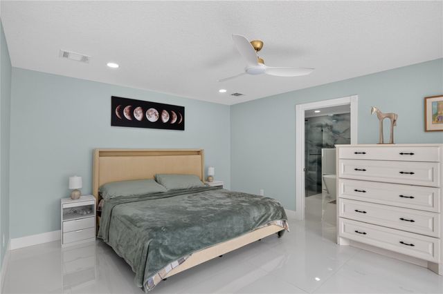 623 County Road 687, Angleton, TX 77515