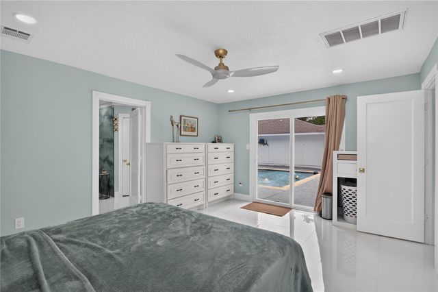 623 County Road 687, Angleton, TX 77515
