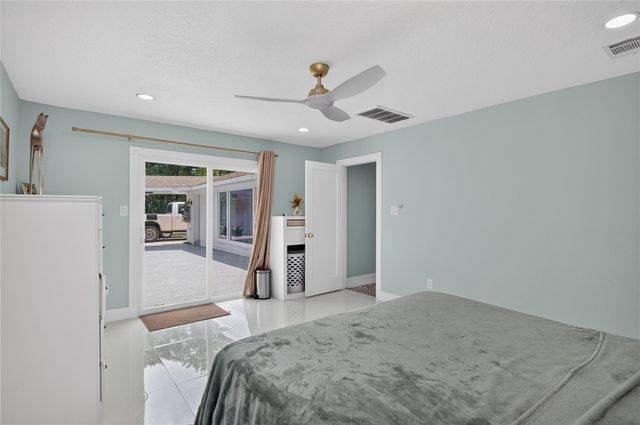 623 County Road 687, Angleton, TX 77515