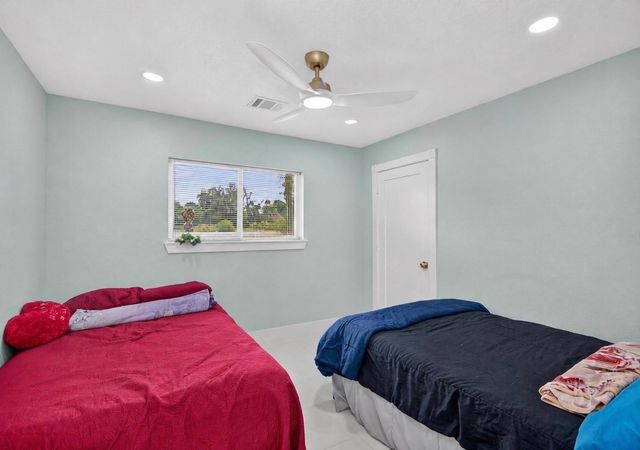 623 County Road 687, Angleton, TX 77515