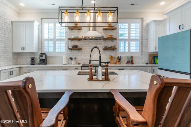 121 W Market Street, Hertford, NC 27944