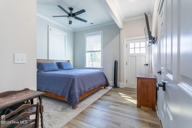 121 W Market Street, Hertford, NC 27944