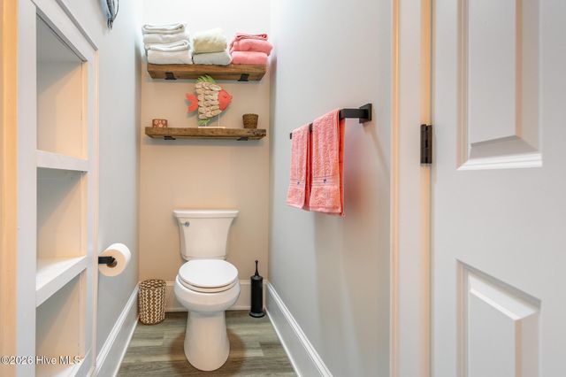 121 W Market Street, Hertford, NC 27944