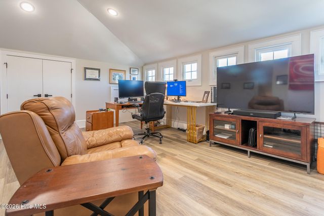 121 W Market Street, Hertford, NC 27944