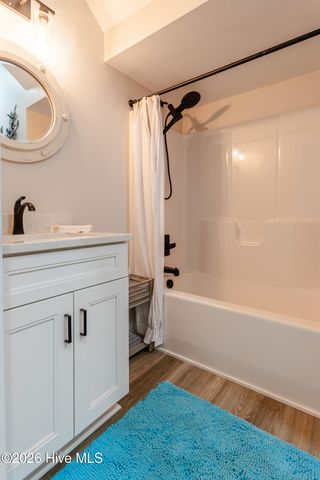 121 W Market Street, Hertford, NC 27944