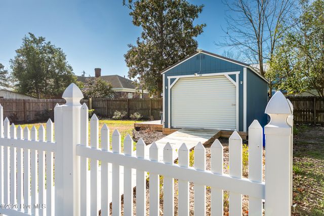 121 W Market Street, Hertford, NC 27944