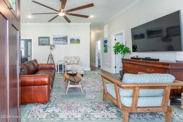 121 W Market Street, Hertford, NC 27944