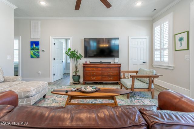 121 W Market Street, Hertford, NC 27944