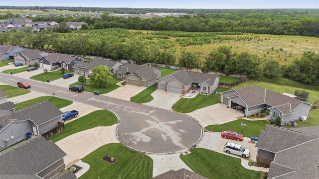 12506 W Jewell Cir, Wichita, KS 67235