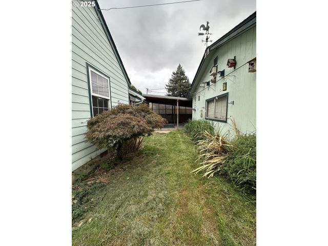 537 26TH Ave, Longview, WA 98632