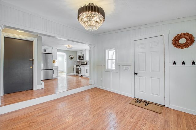 88 Pawtucket Avenue, East Providence, RI 02916