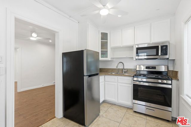 2709 Santa Monica Boulevard, Santa Monica, CA 90404