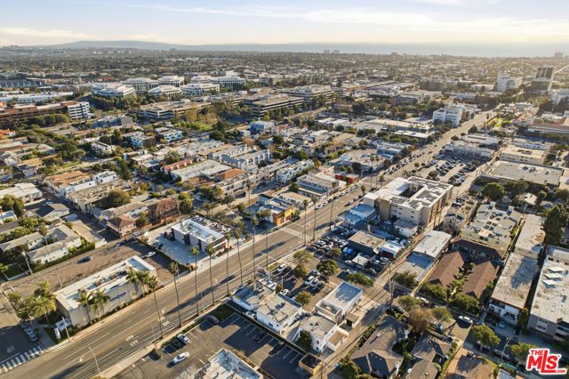 2709 Santa Monica Boulevard, Santa Monica, CA 90404