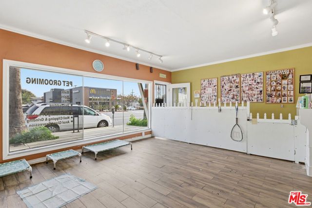 2709 Santa Monica Boulevard, Santa Monica, CA 90404