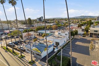 2709 Santa Monica Boulevard, Santa Monica, CA 90404