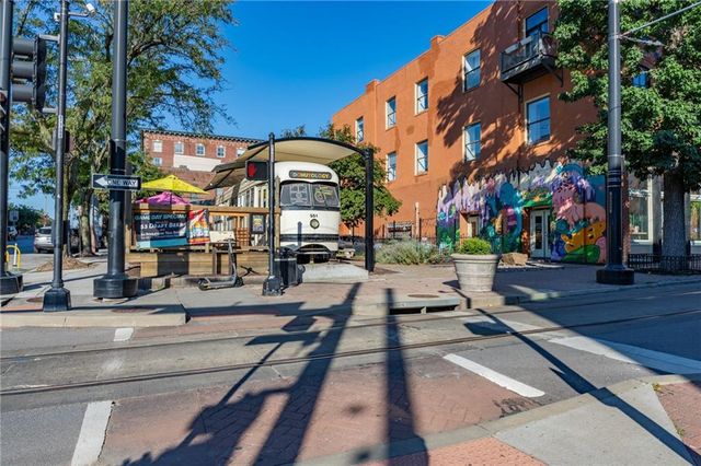 113 W 5th Street 303, Kansas City, MO 64105