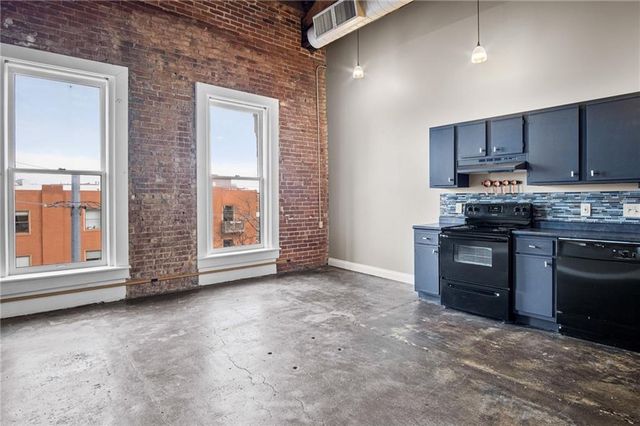 113 W 5th Street 303, Kansas City, MO 64105