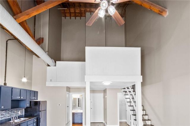 113 W 5th Street 303, Kansas City, MO 64105