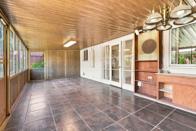 333 G Street, Redwood City, CA 94063