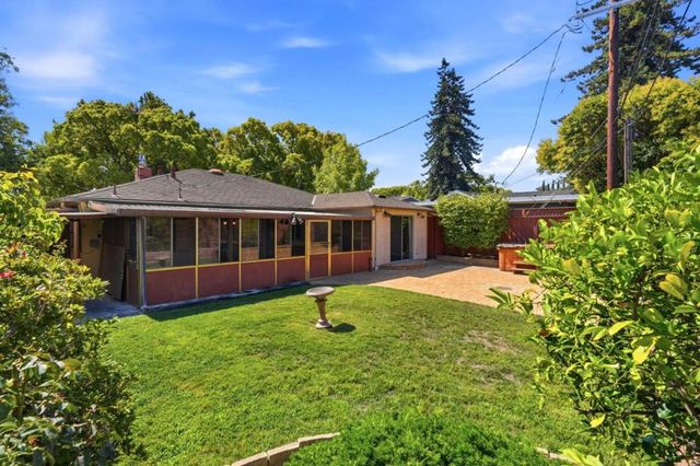 333 G Street, Redwood City, CA 94063