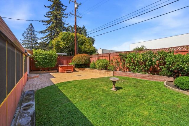 333 G Street, Redwood City, CA 94063