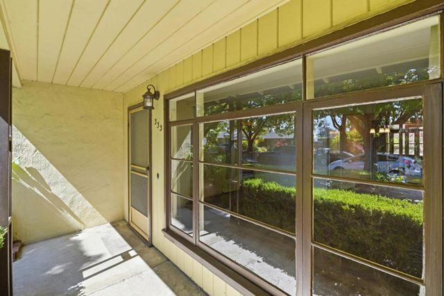 333 G Street, Redwood City, CA 94063