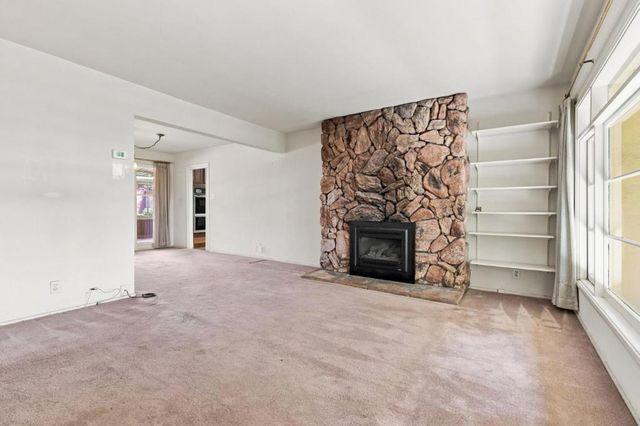 333 G Street, Redwood City, CA 94063
