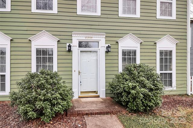 12313 Landing Green Drive, Charlotte, NC 28277