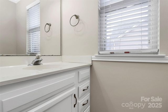 12313 Landing Green Drive, Charlotte, NC 28277