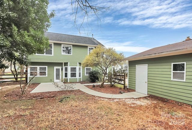 12313 Landing Green Drive, Charlotte, NC 28277