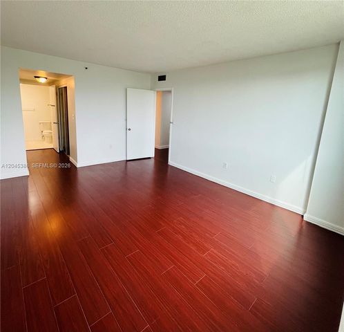 919 Hillcrest Dr 302, Hollywood, FL 33021